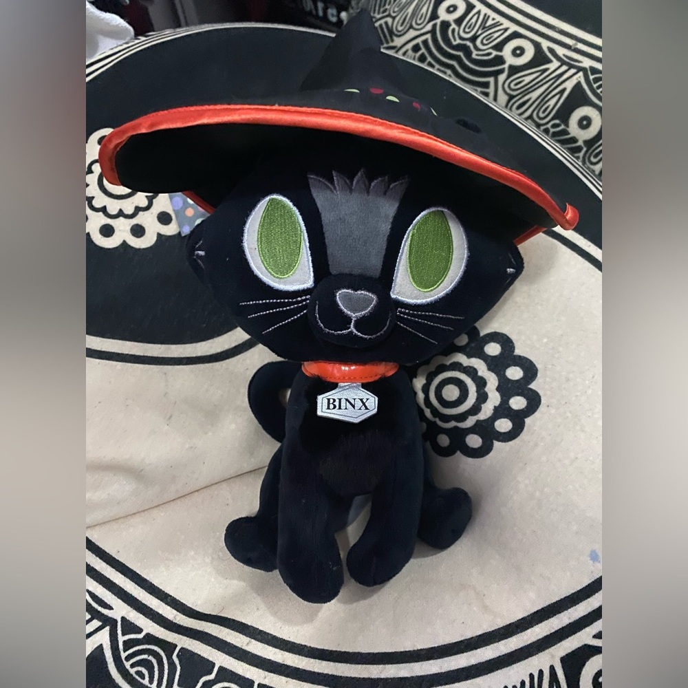 Hocus Pocus Binx Plushie
